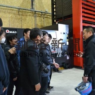 最新鋭の機械に興味津々(2019-10-27)