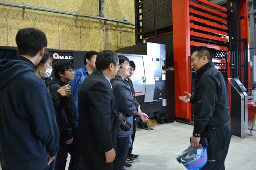 最新鋭の機械に興味津々(2019-10-27)