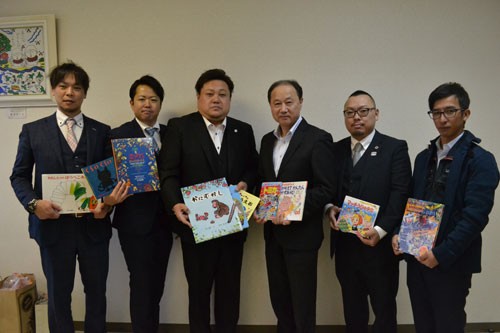 如月の会 本寄贈(2019-11-19)