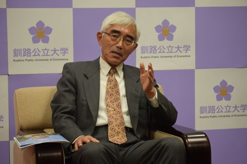 釧公立大学長に小路氏(2019-11-21)