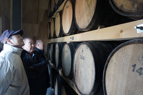 厚岸蒸溜所を見学 釧新懇話会(2019-11-23)