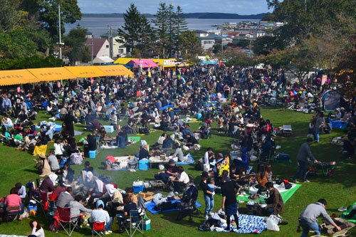 牡蠣まつり3万人割れ(2019-10-23)