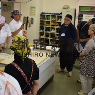 同好会メンバー　そば打ちの技伝授　コアかがやき講習会(2019-09-10)