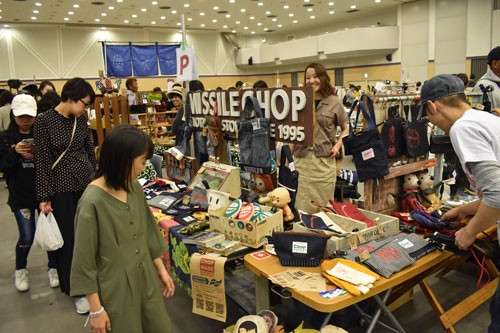 家具や雑貨ずらり 手作りショップ集結(2019-09-30)