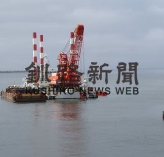 利便性向上へ工事着々　釧路港(2019-09-30)