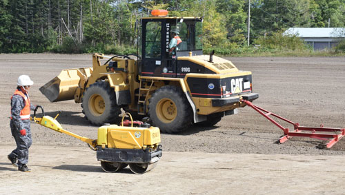 共進会場無償で整地 クニオカ工業 (2019-09-28)