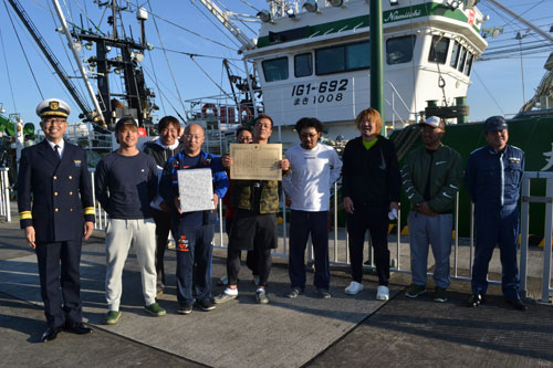 海中転落、女性を救助(2019-10-22)