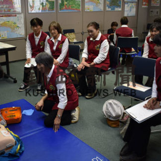 ＡＥＤの使い方学ぶ(2019-09-10)