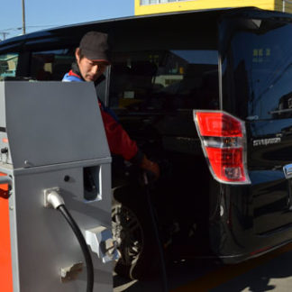 停電に備え給油訓練　釧路市危険物安全協会　(2019-10-22)