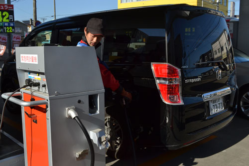 停電に備え給油訓練 釧路市危険物安全協会 (2019-10-22)