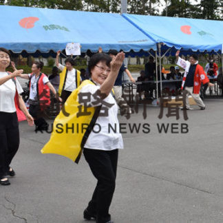ディスコで踊りの輪　悠和館、湿原の里(2019-08-29)