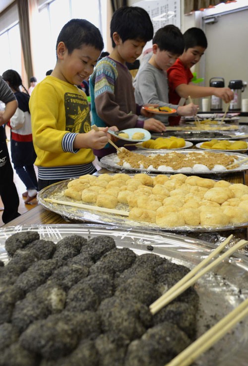 中西別で3世代新春もちつき(2020-01-11)