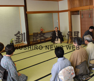 「翔靏会」　お茶を楽しみ掛け軸鑑賞(2019-08-26)