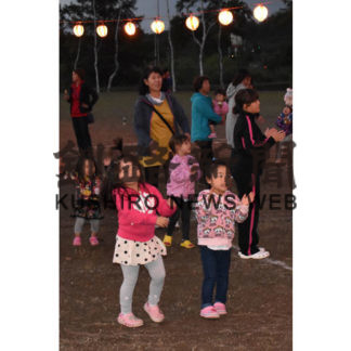 仮装盆踊り　楽しいひとときを過ごす(2019-08-27)