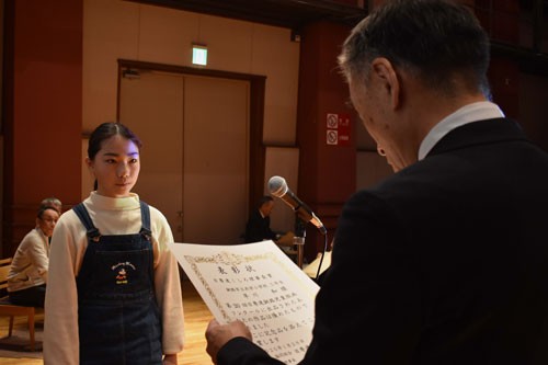 釧路で児童版画コン表彰式(2020-01-28)