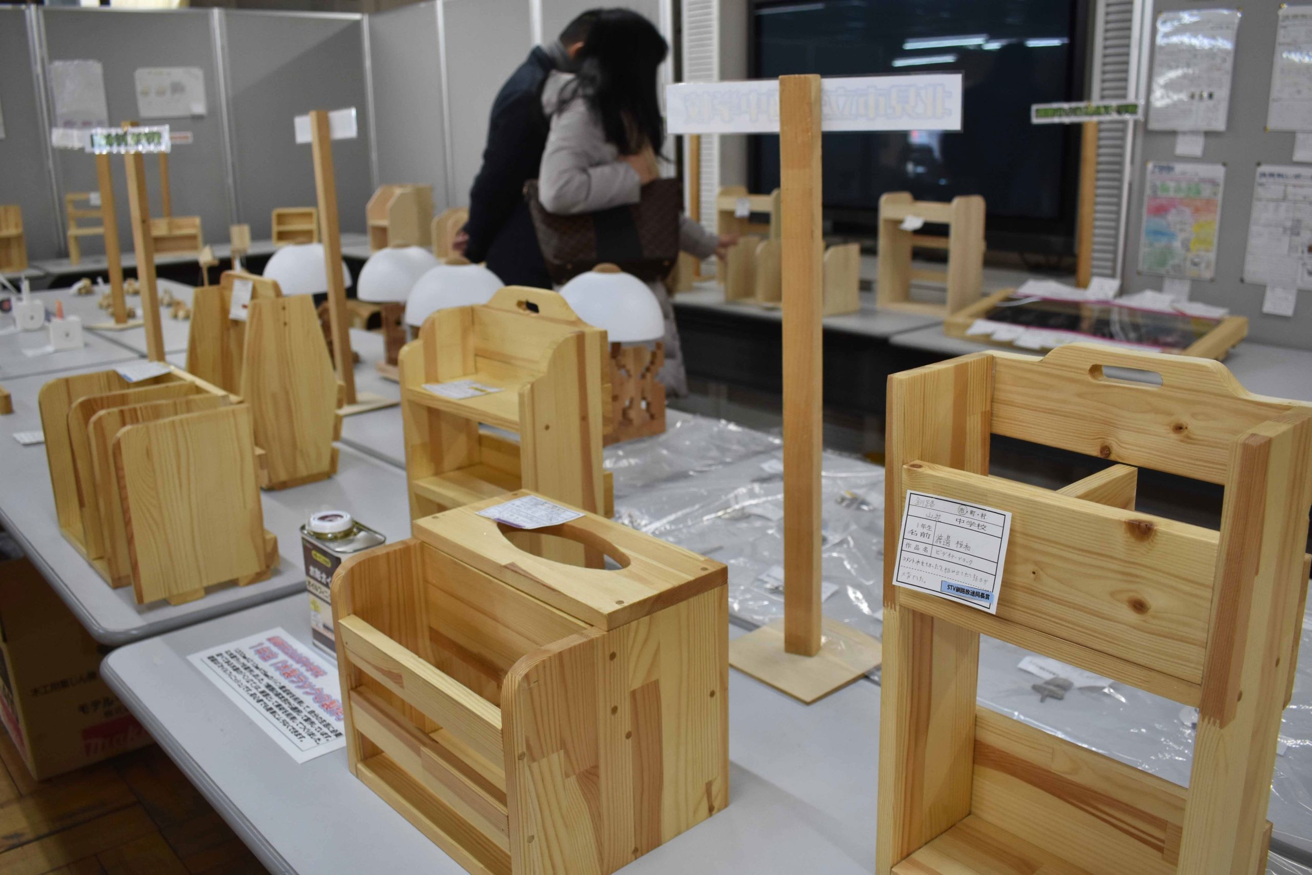 中学生が技術科授業の作品展(2020-01-06)