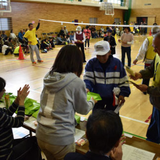 笑顔で三世代交流　春採下町地区連町(2019-10-16)