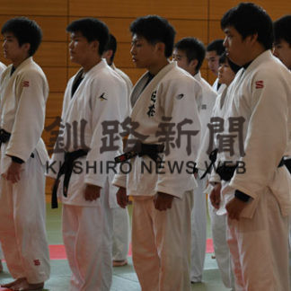 柔道強化訓練で交流を深める(2019-05-06)