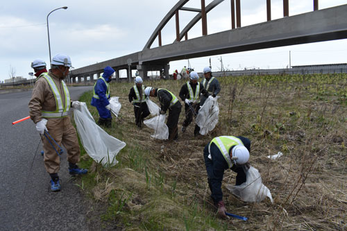 道瀝工業ごみ拾い 地域をきれいに(2019-05-12)