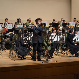 演奏者の奏でる音色に聞き入る　はるのジョイントコンサート(2019-05-03)