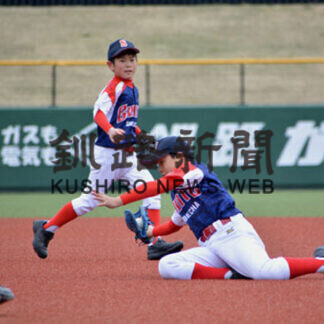 昭和、標茶など８強　軟式野球少年大会(2021-04-26)