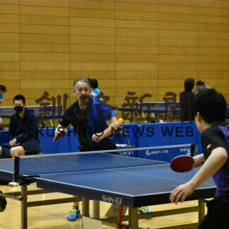 卓球まりもＯＰ、チーム小池１位Ｔ制す(2021-04-25)