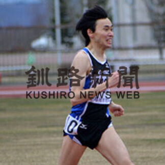 井上男子1500大会新 標茶出身　釧根春季記録会(2021-04-26)