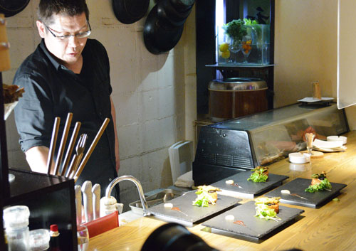 コロナ禍で頑張る「昼営業」夜は時短、売り上げ確保へ(2021-05-23)