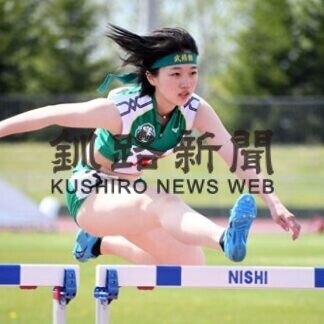 高体連陸上　馬場、女子１００㍍障害Ｖ(2021-05-20)