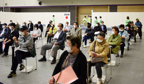 大規模会場、出足順調 利用者「接種し安心」(2021-06-21)