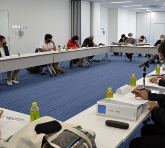 ラッコとの共存考える　町独自、観光客へルール周知(2021-07-28)