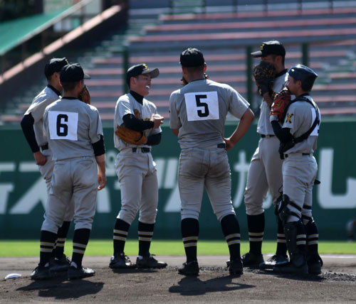 高校野球北大会、釧根3校健闘 釧北陽は帯農に食らいつく_1(2021-07-27)