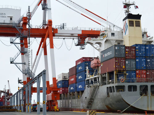 釧路港21年上半期実績、コンテナ不足で外国貿易船輸送鈍化(2021-07-23)