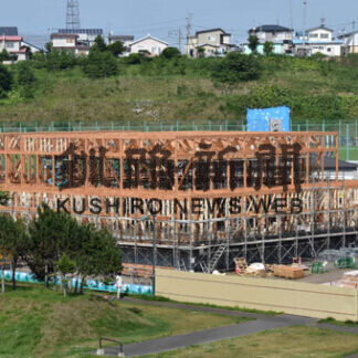 「遊びの広場」姿現す　子供向け屋内施設、木材ふんだんに(2021-07-22)