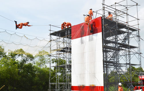 全道目指した成果披露 初の副市長査閲訓練 釧路市消防本部(2021-07-21)