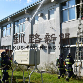 旧柏陵中学校校舎で消防訓練_1(2021-08-31)