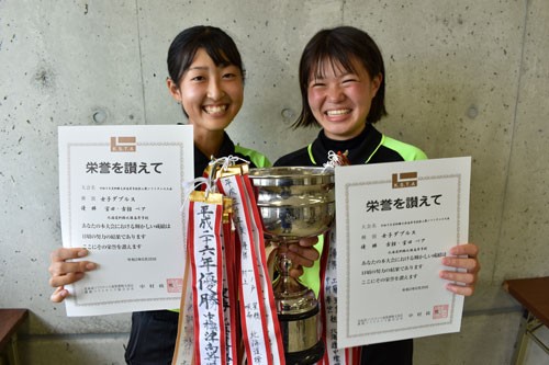 阿部・榊田組が優勝 ソフトテニス_1(2021-08-30)