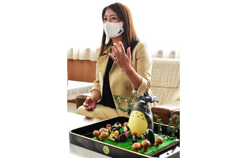 「トトロ貯金箱」客の善意、絵本に 飲食店経営廣瀬さん寄付(2021-09-12)