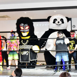 亡き代表の思い胸に　新根室プロレス追悼イベントに７０人(2021-09-14)