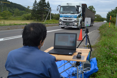 無車検車、ナンバー読み取り 釧路運輸支局が街頭検査 (2021-09-14)