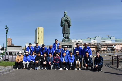 釧路みなとライオンズクが啄木歌碑の雑草や清掃(2021-09-27)