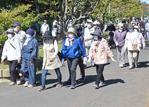 散策で体力、健康づくり 根室市老連 160ン交流深める(2021-09-28)