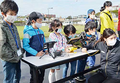 水中ドローンに挑戦 環境にも理解深める(2021-10-03)