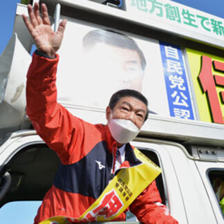 候補は走る①　伊東良孝氏　一次産業若い世代に(2021-10-21)