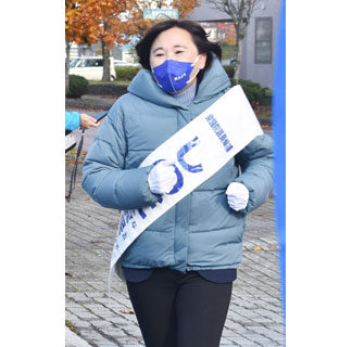 初の週末、支持訴え　衆院選道７区_1(2021-10-24)