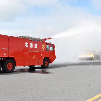 中標津空港で航空機事故想定し訓練　関係機関が連携確認(2021-10-13)