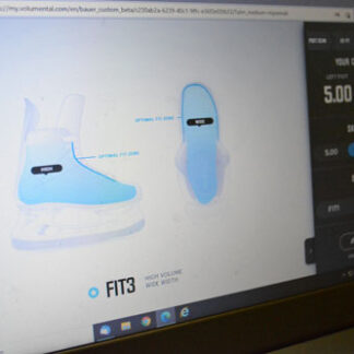 足型３Ｄ採寸で靴ぴったり　アイス用品専門店、スキャナー導入_1(2021-10-29)