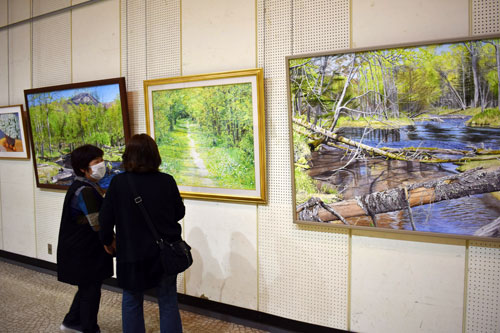 奈良さんに最高賞 水彩画展109点 日本水彩画会釧路支部(2021-10-22)