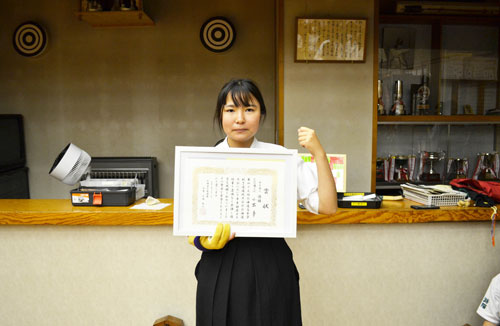 小出(釧北陽2年)弓道全国へ 北大会初V「自信に」(2021-10-24)