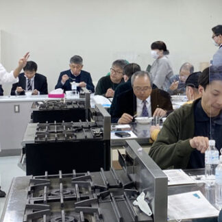 エゾシカ肉と地場産食材の相性は抜群、貫田さん実演セミナー(2021-11-12)